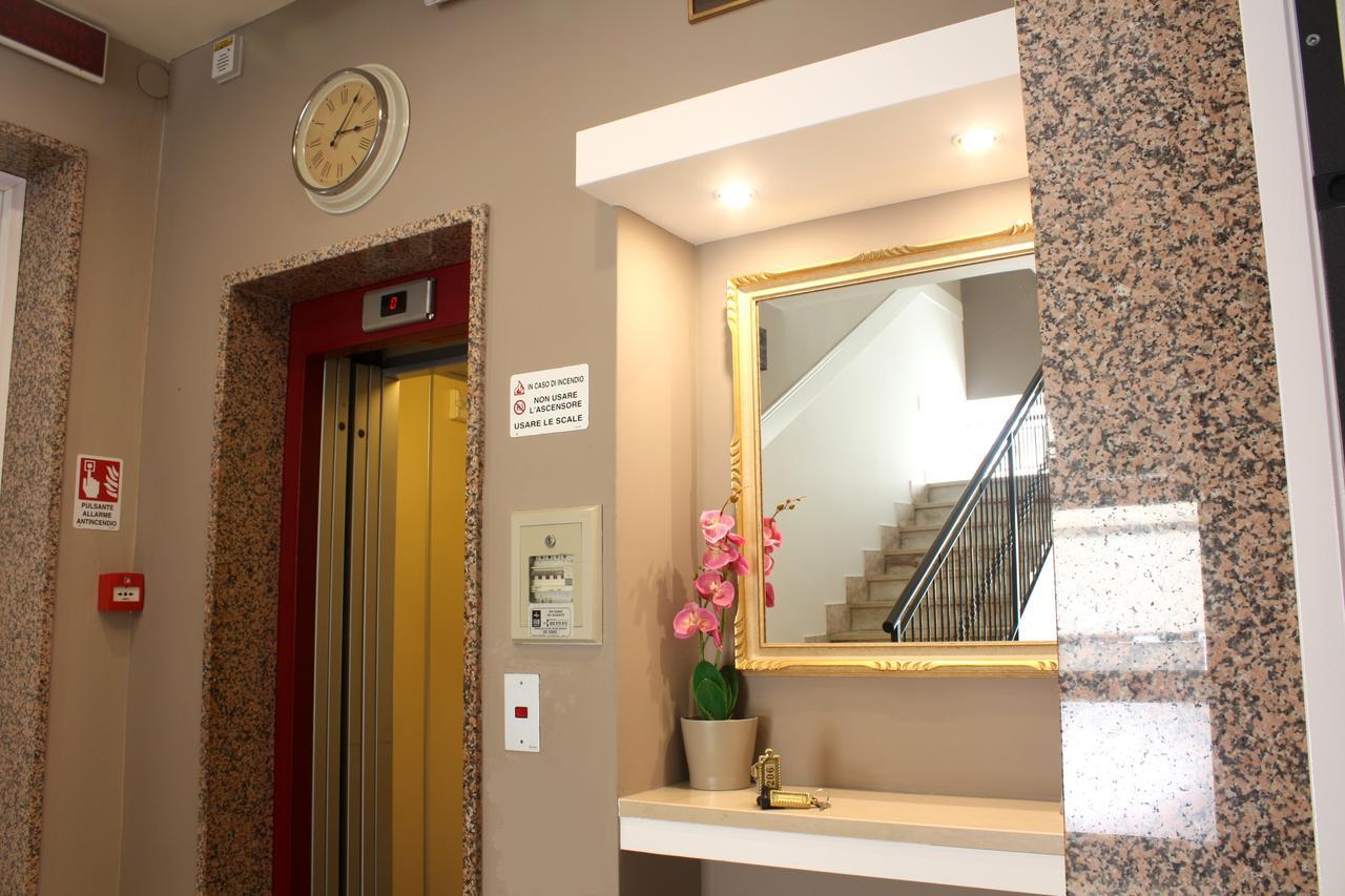 Hotel Helga 카오를레 외부 사진