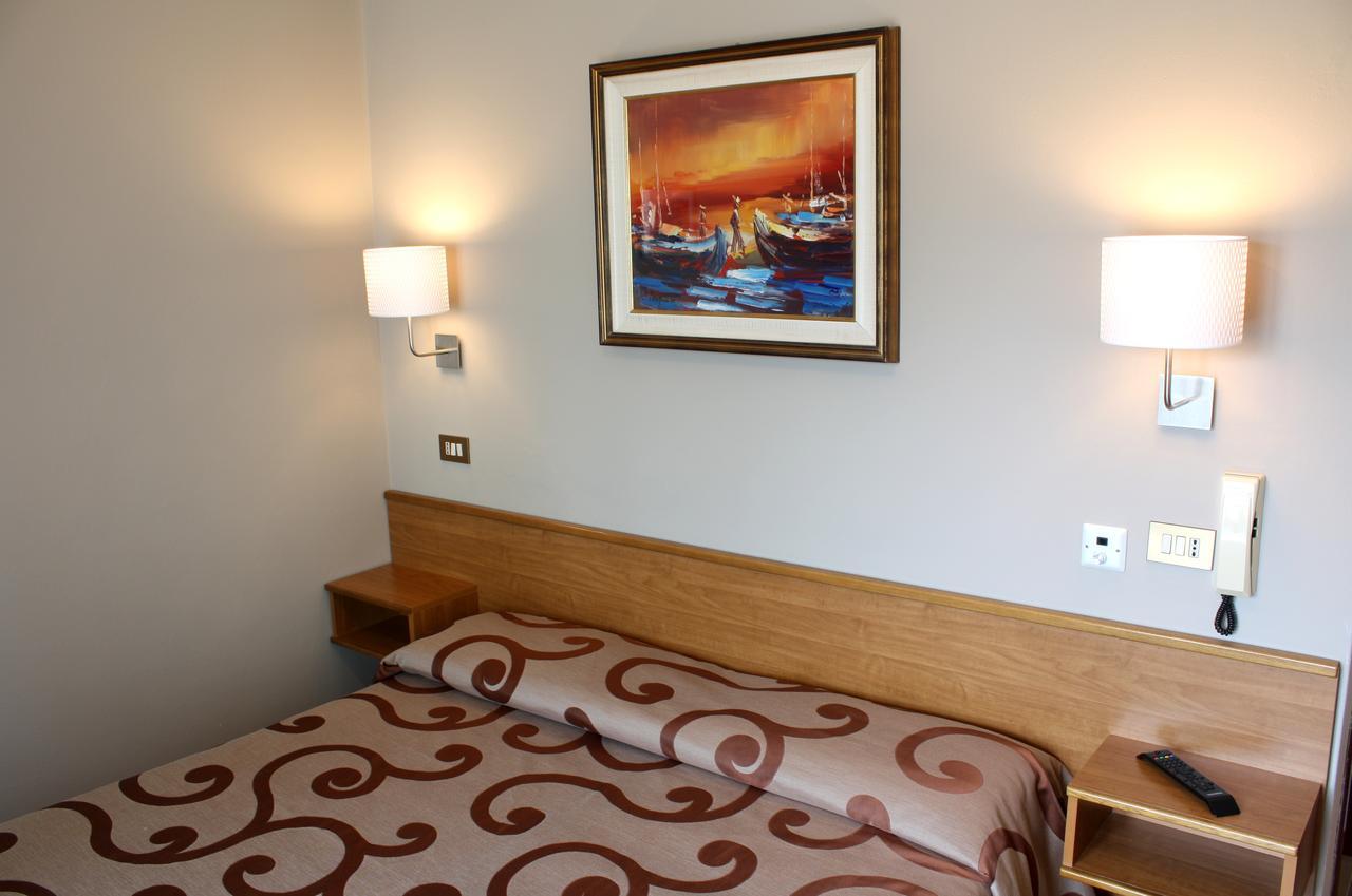 Hotel Helga 카오를레 외부 사진