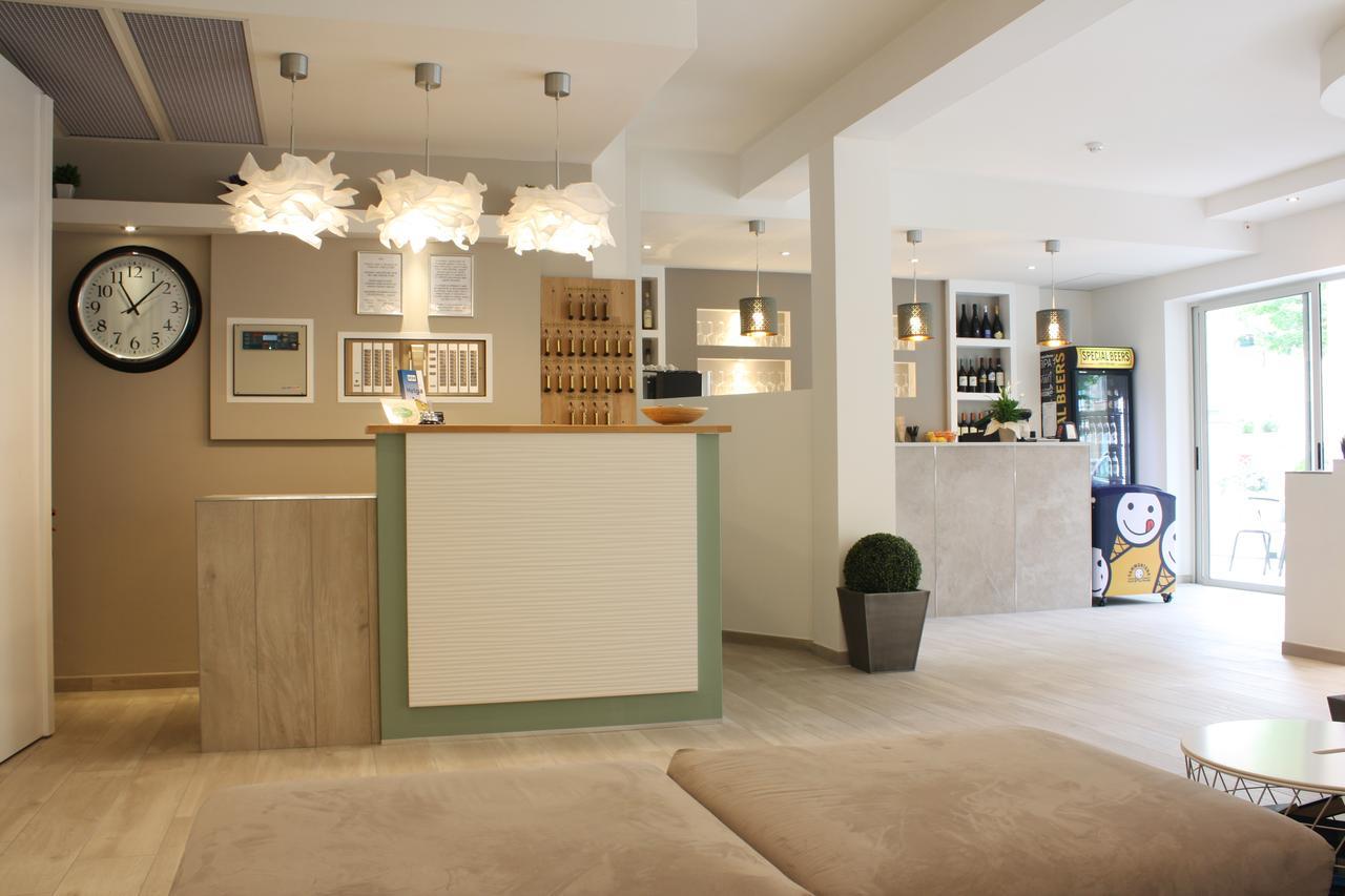 Hotel Helga 카오를레 외부 사진